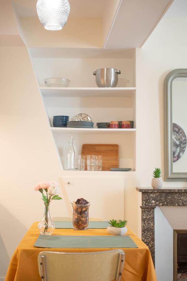 2 Pieces * Poissy